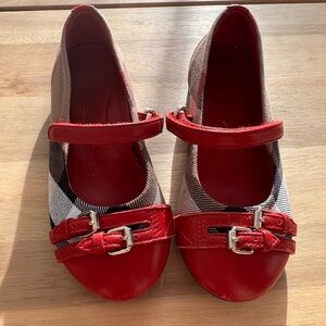Burberry girl's shoes, Size EU 25